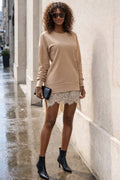 Beige Sweater Jurk met Kanten Detail – Casual Chic