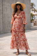 Bohemian Maxi Jurk met Lantaarnmouwen & Getailleerde Taille – Koraal Bloemenprint