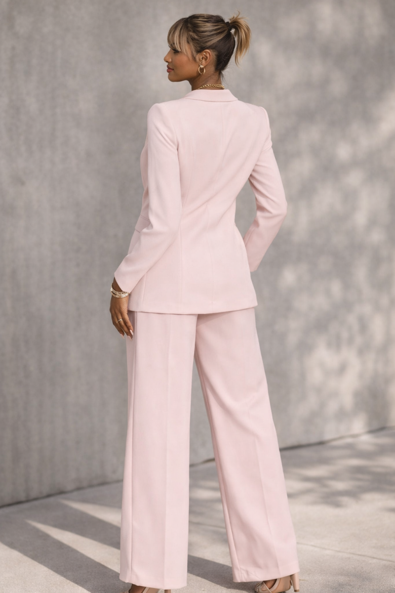 Chic Blazer & Pantalon Set – Elegant Two Piece in Soft Pink