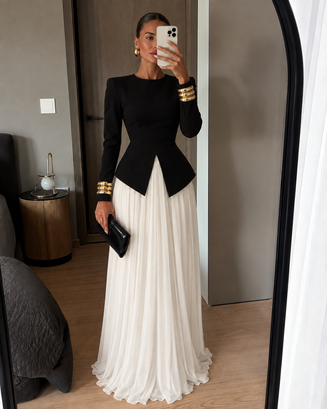 Élan Contrast Pleated Two-Piece Set – Black & Ivory