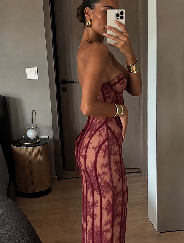 WYNONA — Sculpted Lace Gown